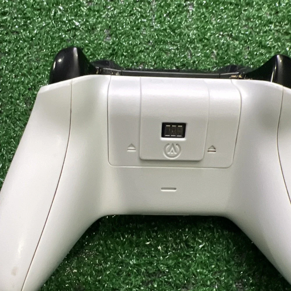 Microsoft‎ 1708 Xbox One Controller White Wireless Works